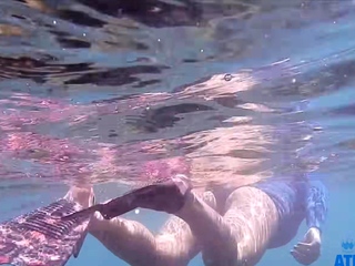 Gabbie Carter In Hawaii